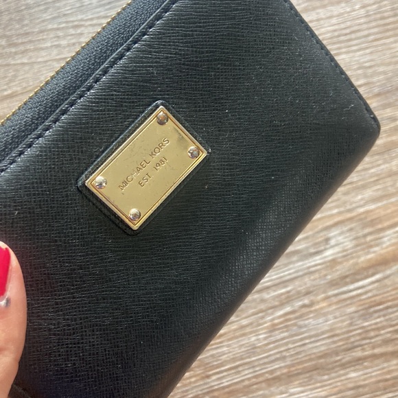 Michael Kors | Wristlet - Picture 2 of 6